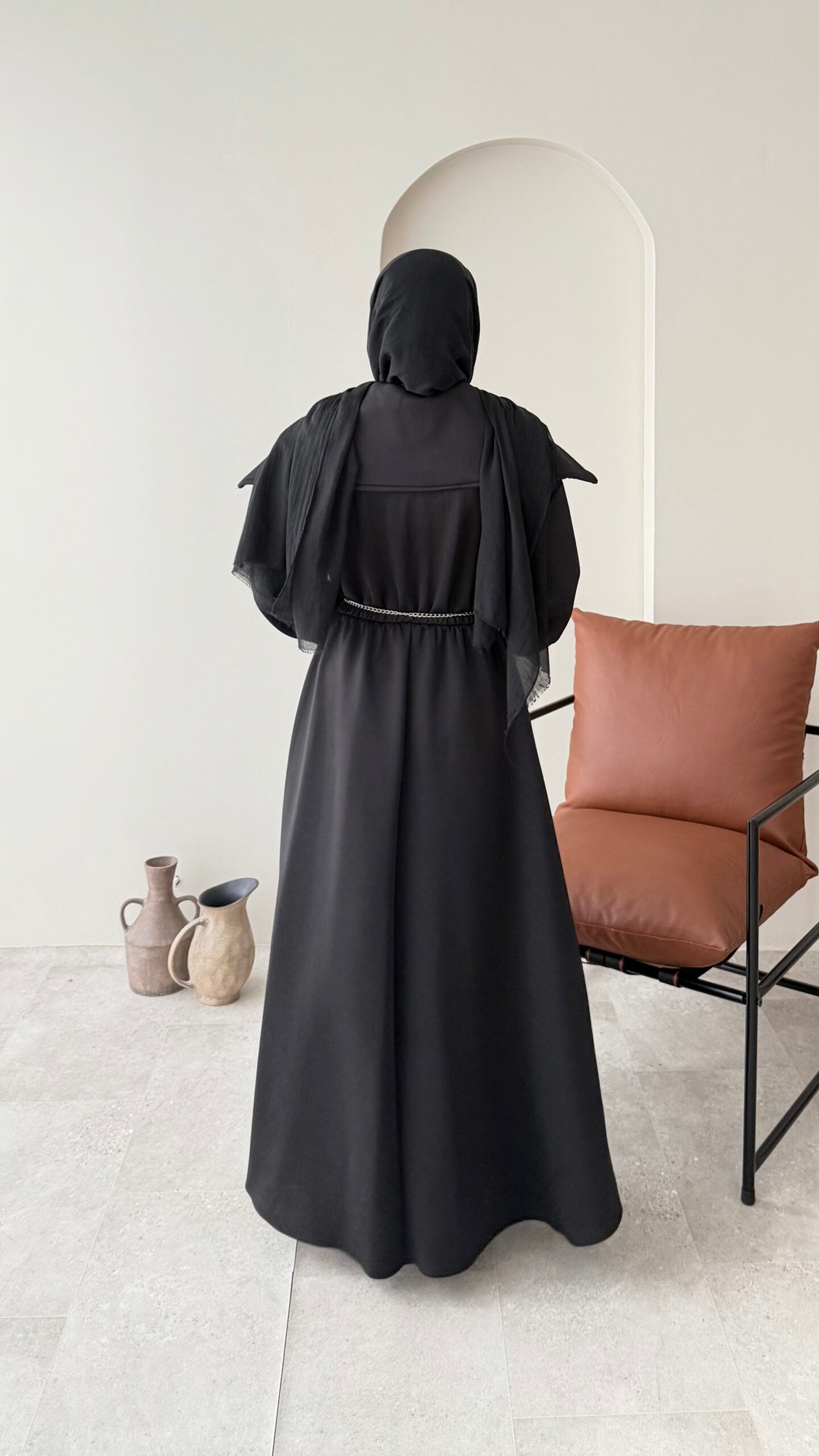 Elen Zincirli Scuba Elbise – Siyah