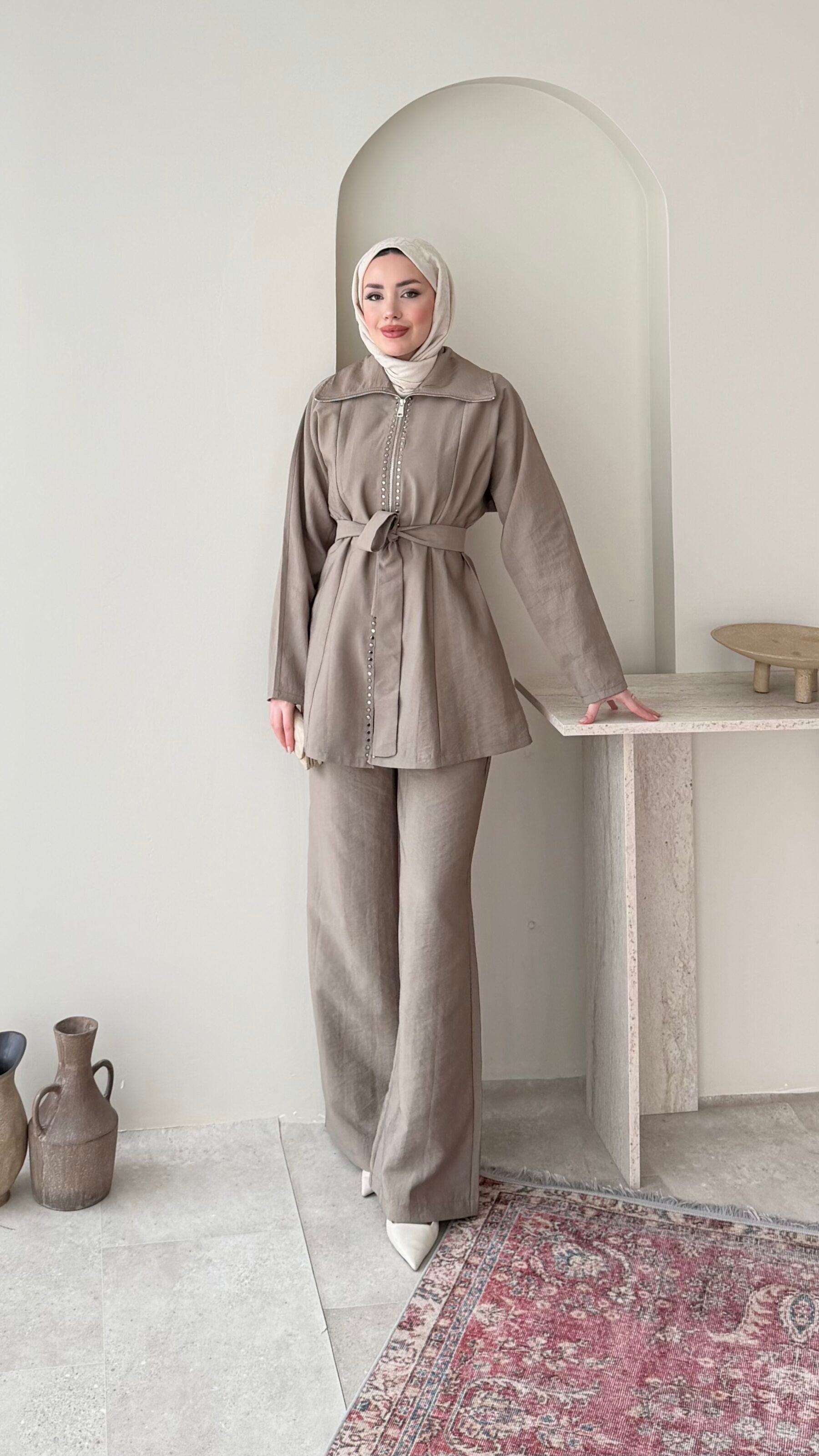 Mirta Taşlı Takım – Vizon