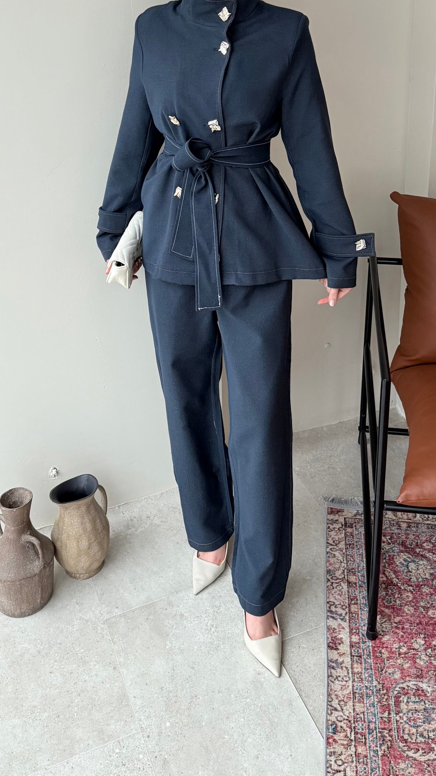Miri Düğme Detaylı Takım – Lacivert