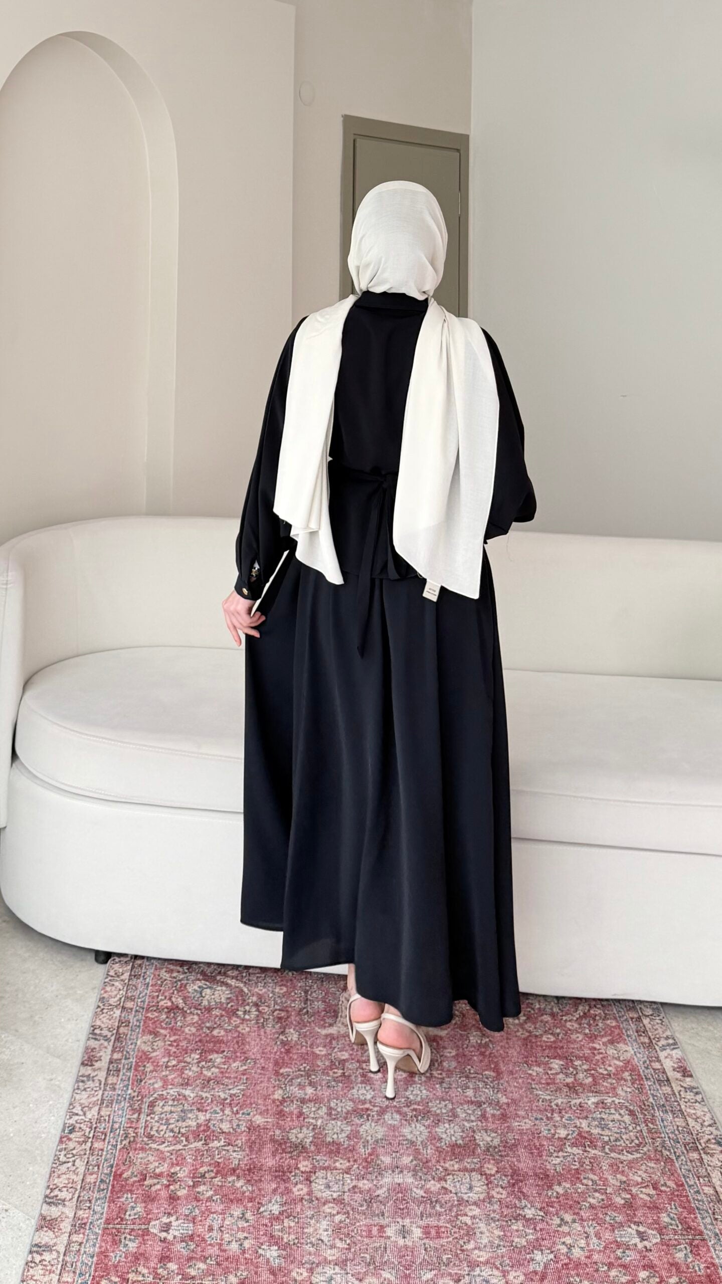 Sibil Fularlı Takım – Siyah