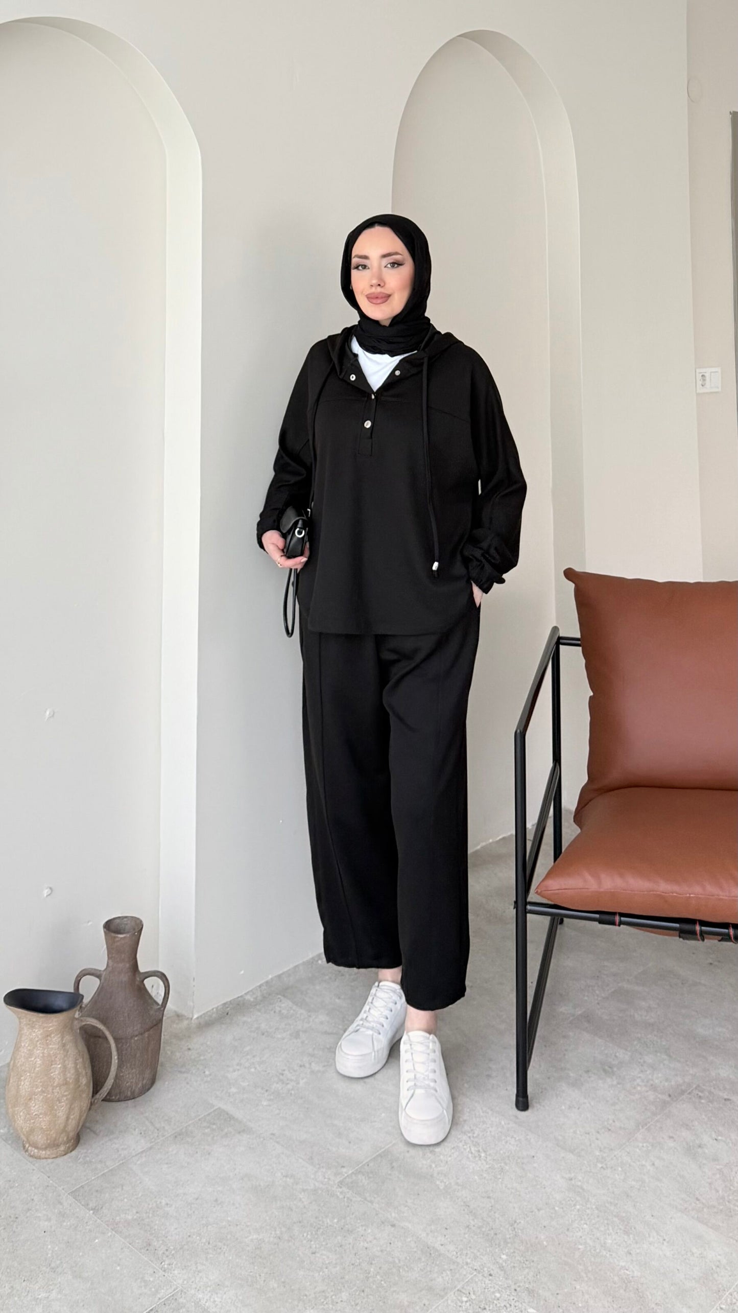 Mona Oyşo Takım – Siyah