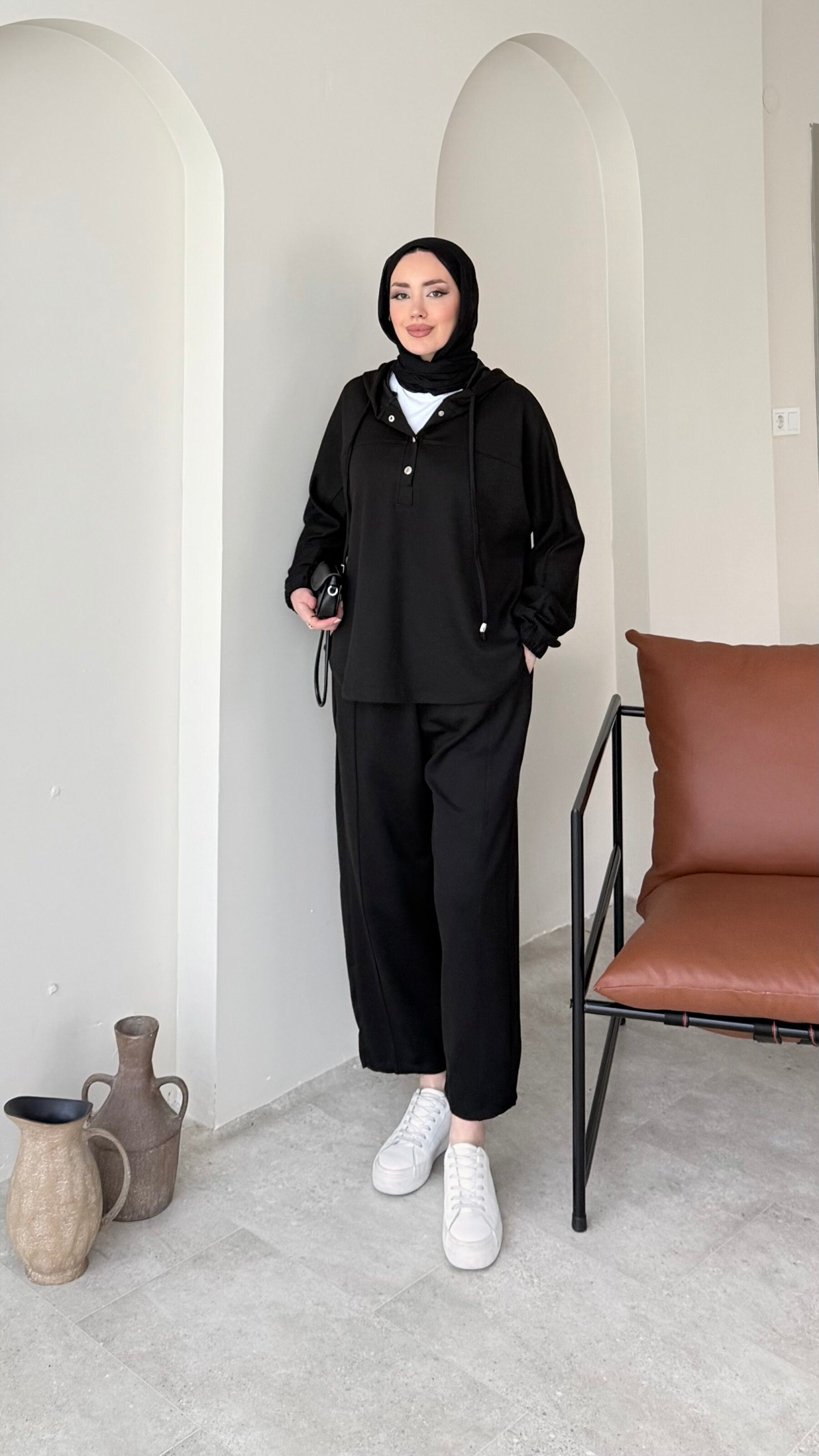 Mona Oyşo Takım – Siyah