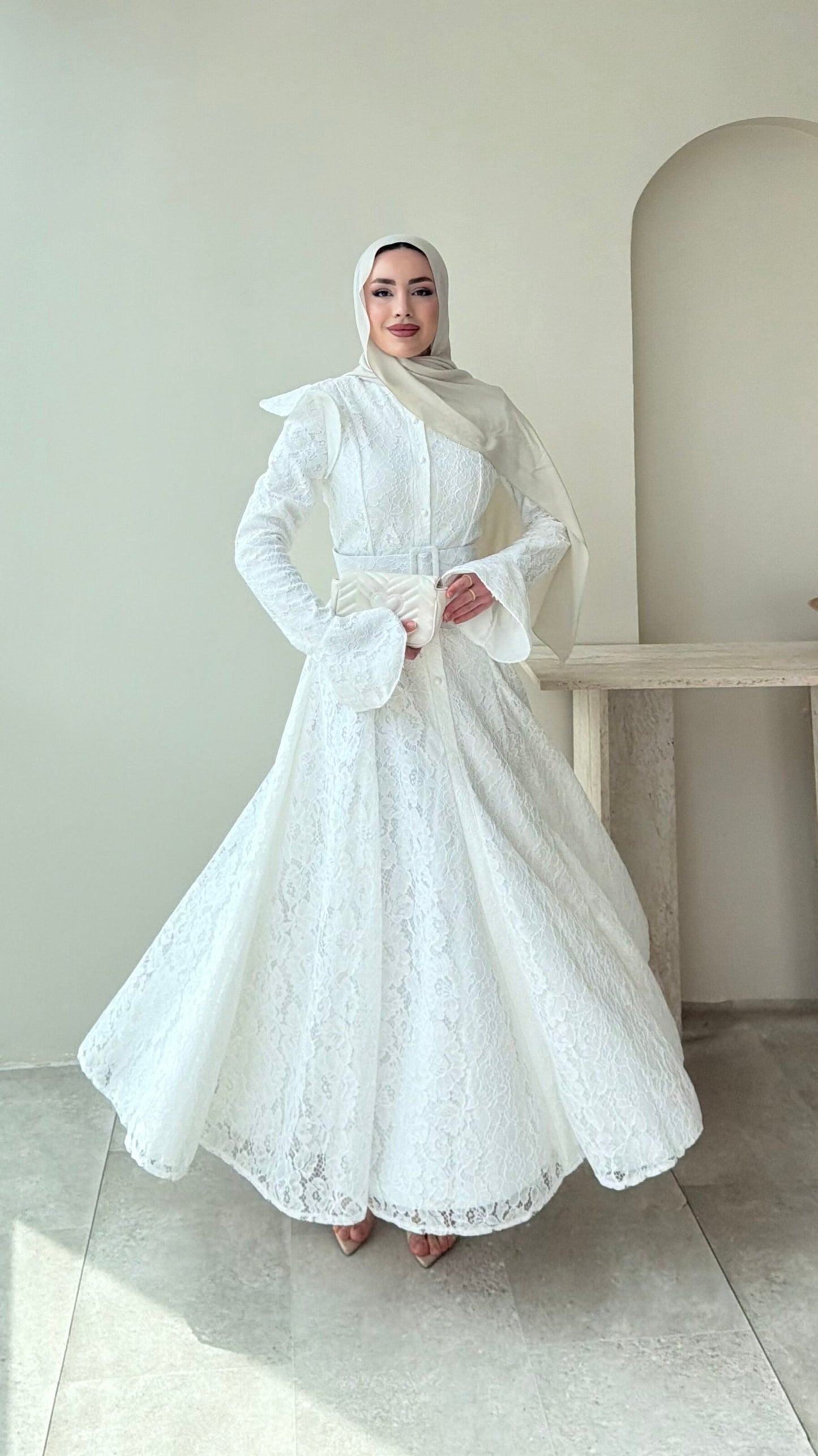 Madrid Volanlı Elbise – Beyaz